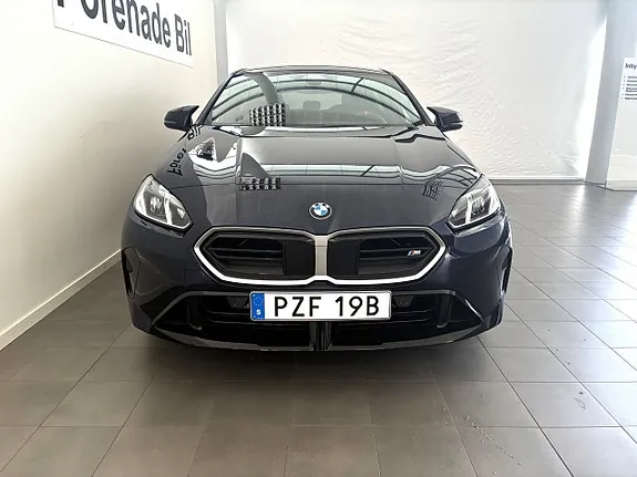 BMW M135I 2027 photo 2