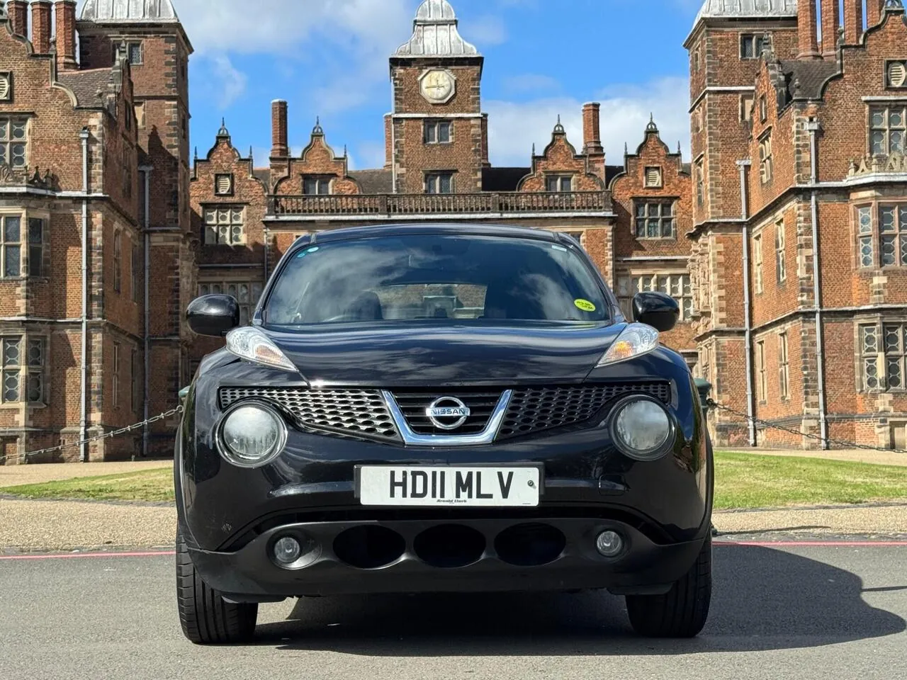 Nissan Juke 2011 photo 2