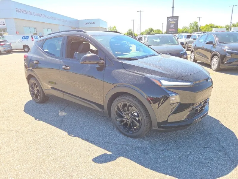 Chevrolet Bolt Rs 2027 photo 3