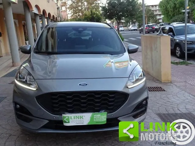 Ford Kuga 2023 photo 2