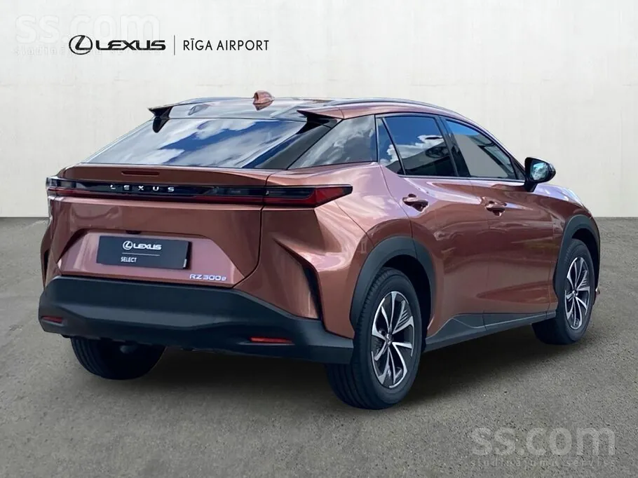 Lexus Rz300E 2025 photo 2