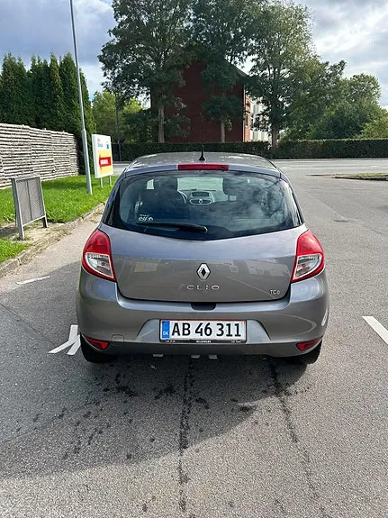 Renault Clio Iii 2012 photo 5