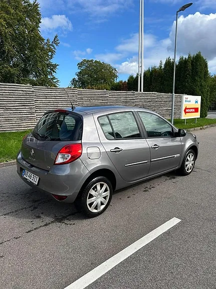 Renault Clio Iii 2012 photo 4