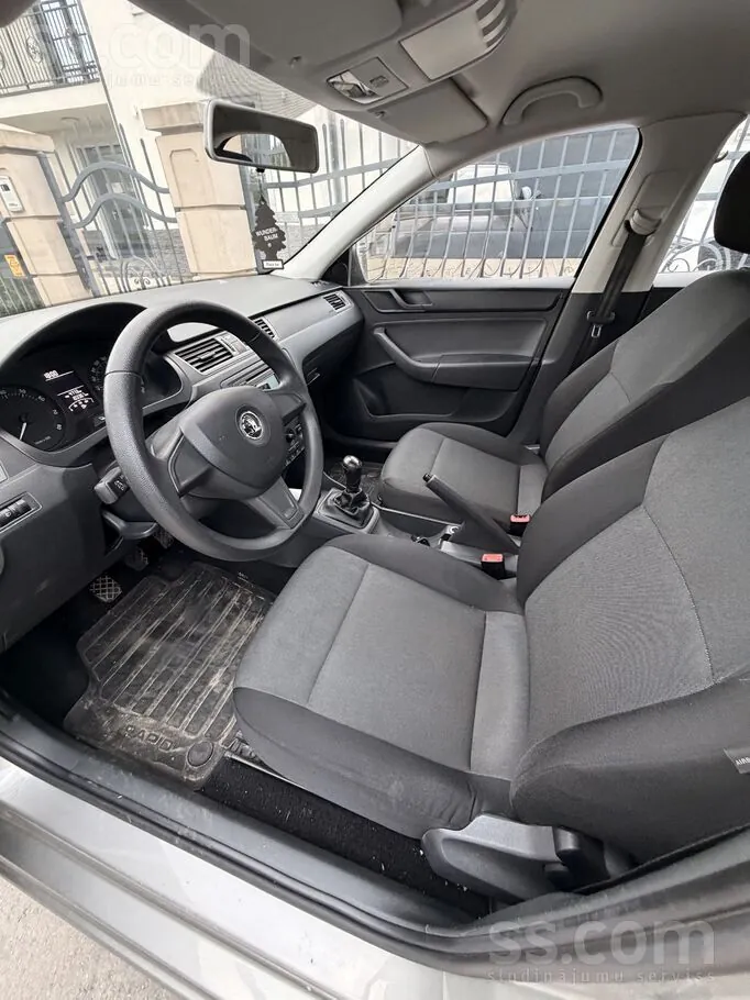 Skoda Rapid 2013 photo 5