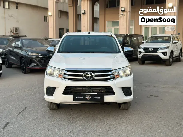 Toyota Hilux 2021 photo 2