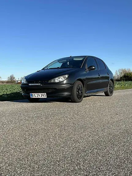 Peugeot 206 2003 photo 2
