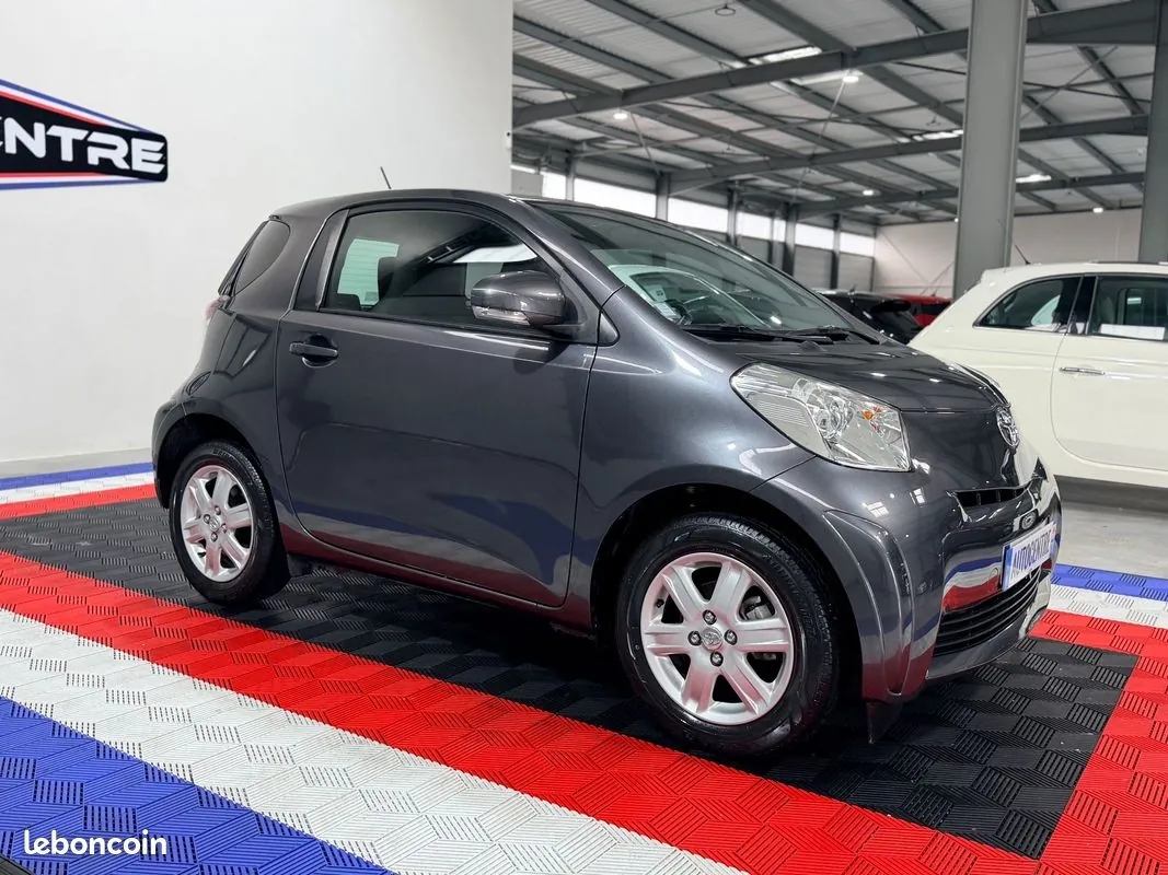 Toyota Iq 2010 photo 3