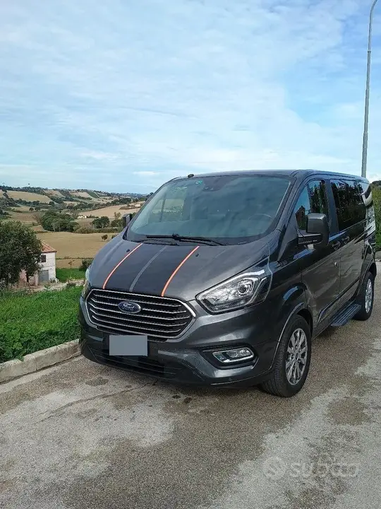 Ford Tourneo Custom