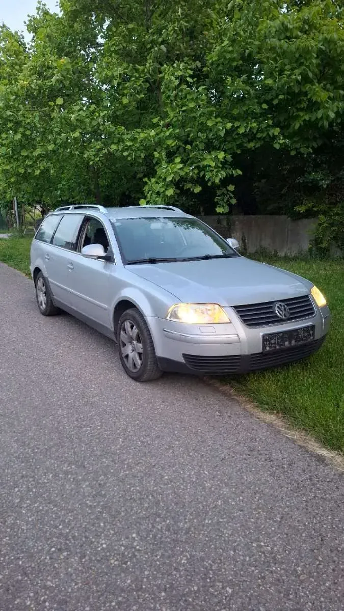 Volkswagen Passat 2005 photo 2