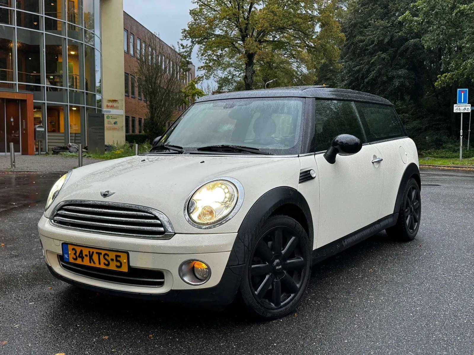 Mini Cooper Clubman 2010 photo 3