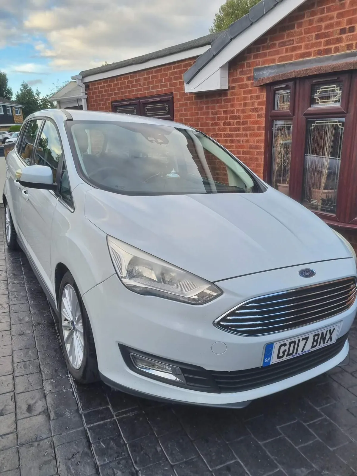 Ford Grand C-Max 2017 photo 2
