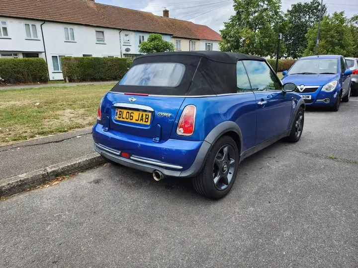 Mini Convertible 2006 photo 4
