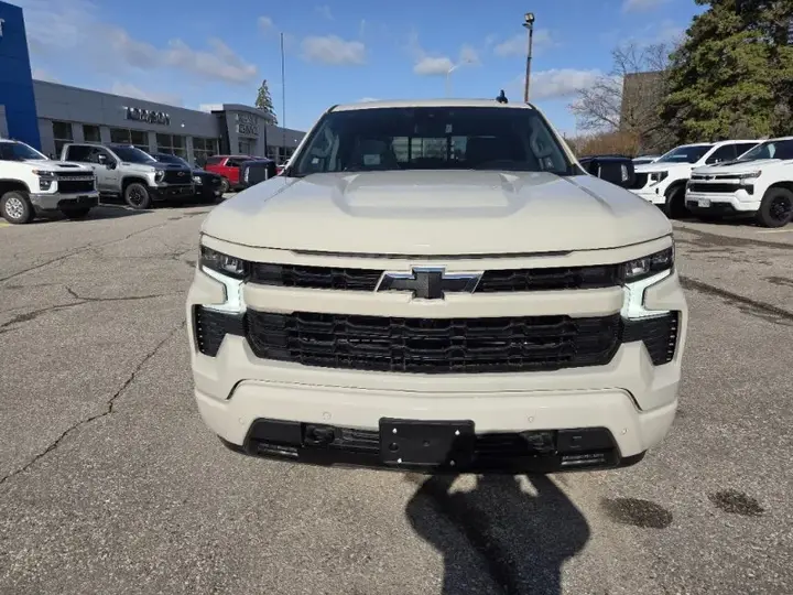 Chevrolet Silverado 1500 2026 photo 2