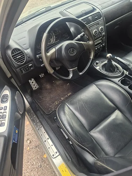 Lexus Is200 2005 photo 5