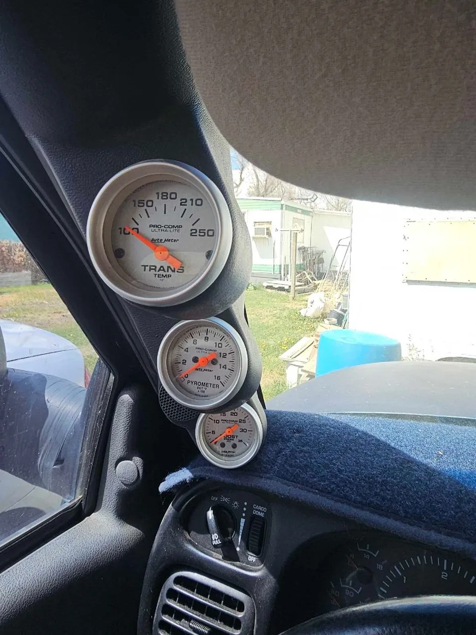 Dodge Ram 3500 2001 photo 2