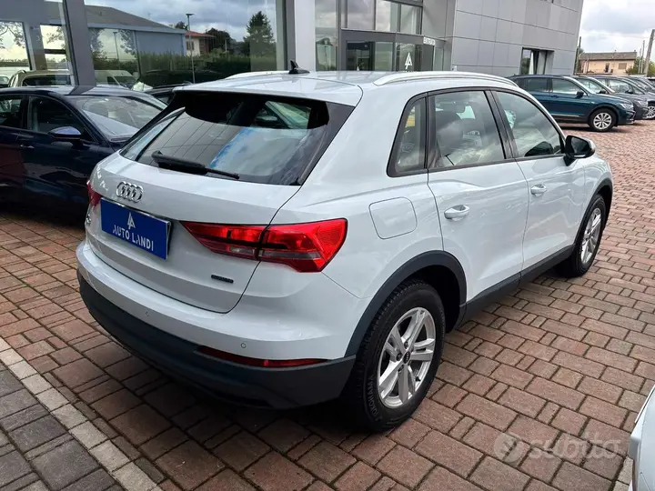 Audi Q3 2022 photo 5