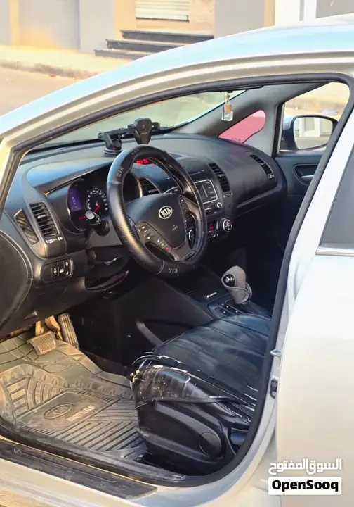 Kia K3 2014 photo 4