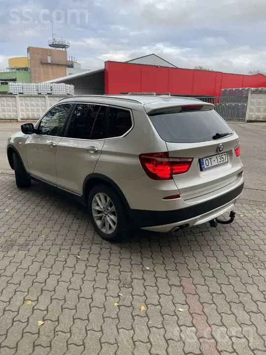 BMW X3 2011 photo 4