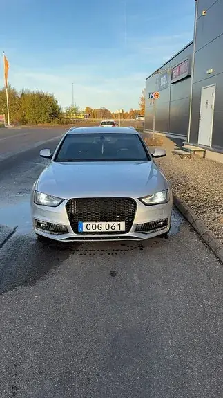 Audi A4 2014 photo 2
