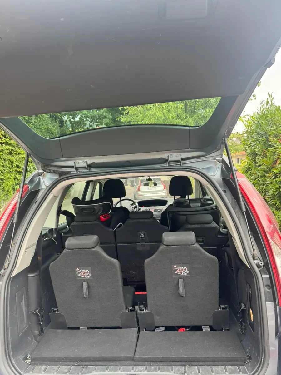 Citroen C4 Picasso 2012 photo 2
