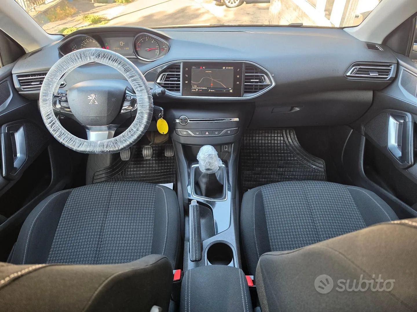 Peugeot 308 2017 photo 2