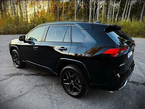 Toyota Rav4 2025 photo 2