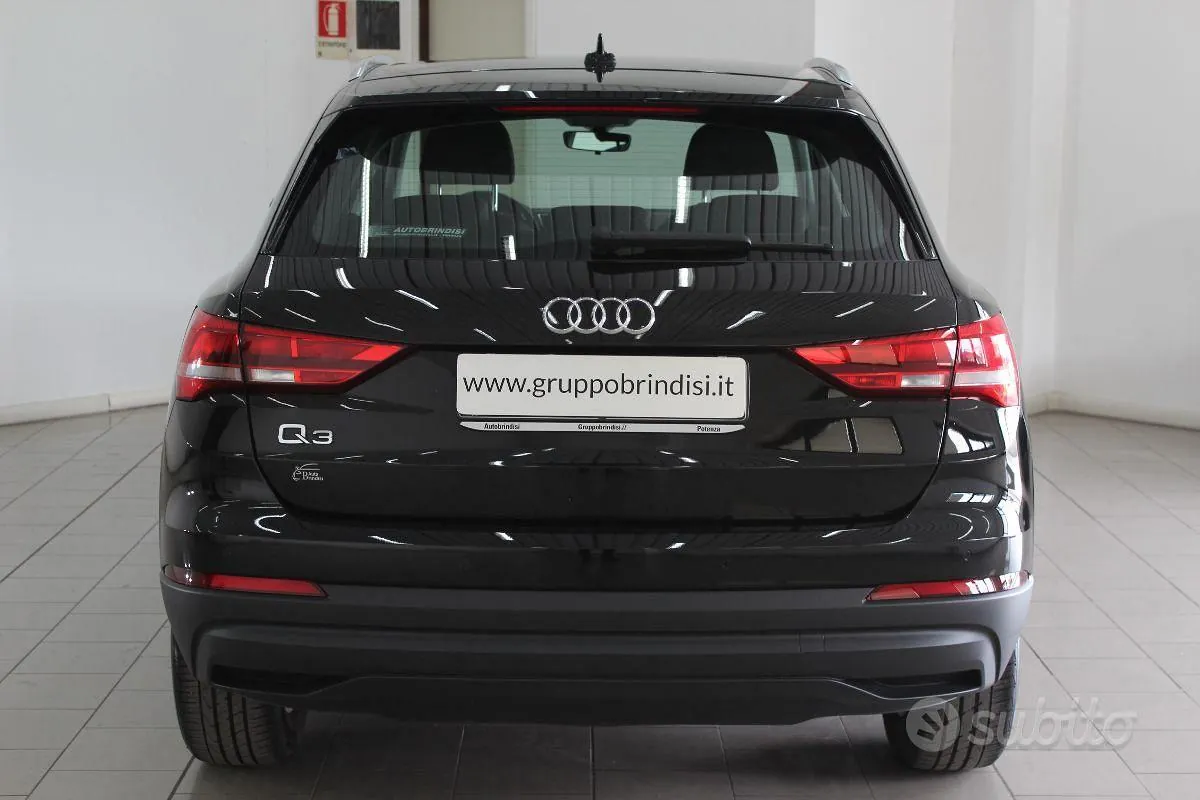 Audi Q3 2021 photo 5