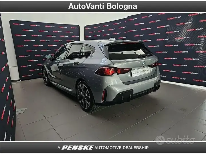 BMW 1 Series 2025 photo 4
