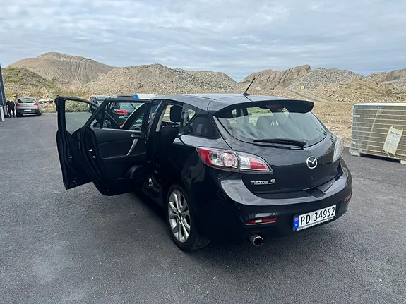 Mazda 3 2010 photo 2