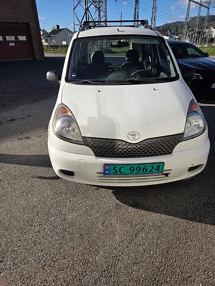 Toyota Yaris Verso