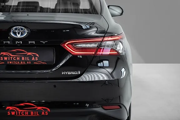 Toyota Camry 2023 photo 4