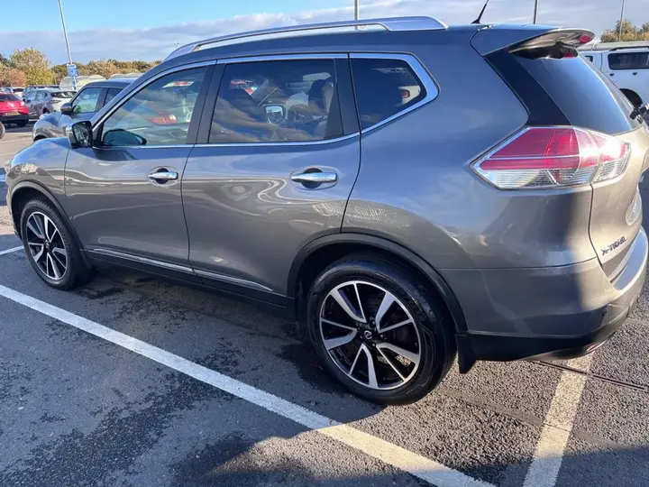 Nissan X-Trail 2016 photo 2