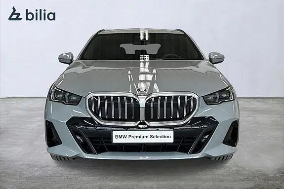BMW 530E 2026 photo 5