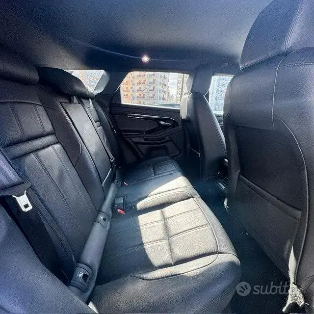 Land Rover Range Rover Evoque 2020 photo 4