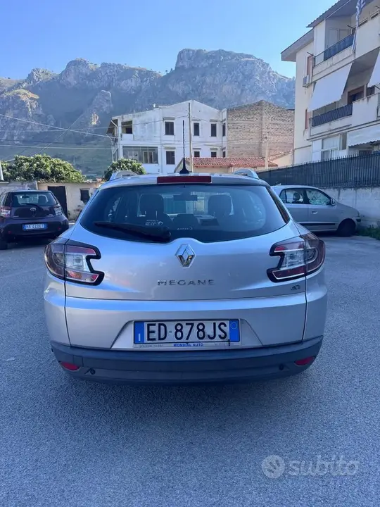 Renault Megane 2010 photo 5