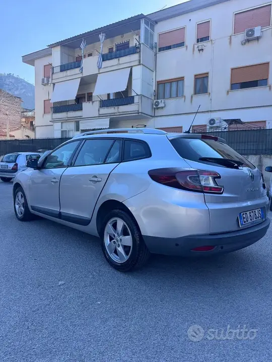 Renault Megane 2010 photo 4