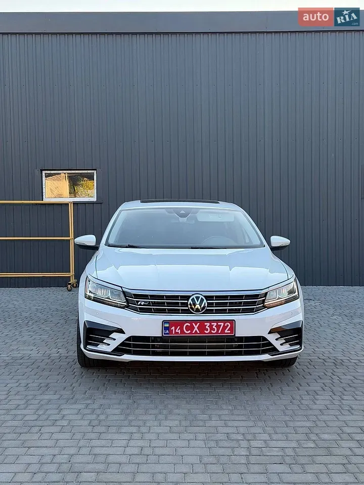 Volkswagen Passat 2019 photo 2