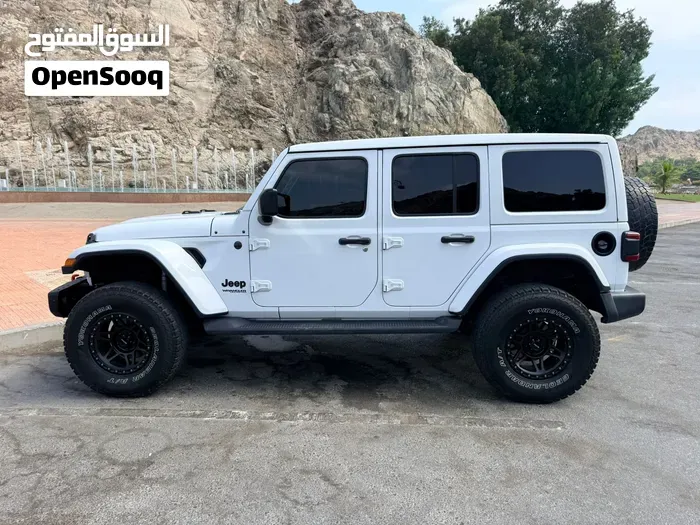 Jeep Wrangler 2022 photo 2