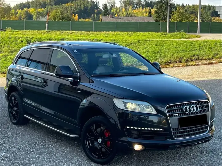 Audi Q7 2007 photo 2