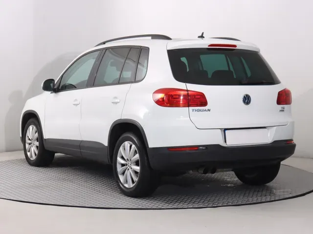 Volkswagen Tiguan 2015 photo 3
