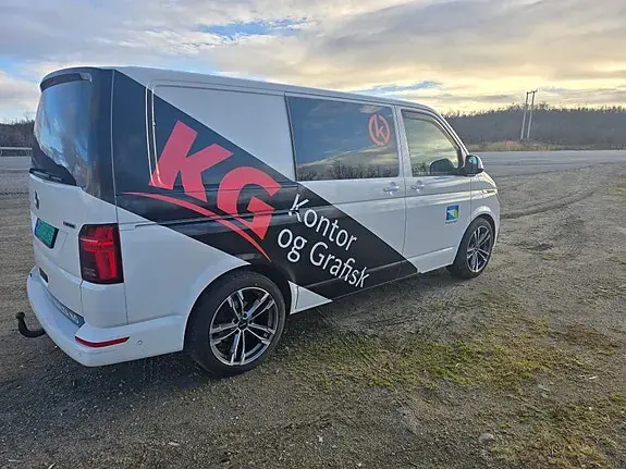 Volkswagen Transporter 2021 photo 2