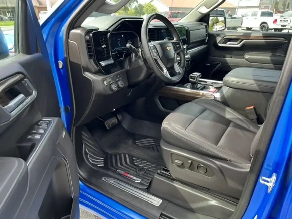 Chevrolet Silverado 1500 2025 photo 5