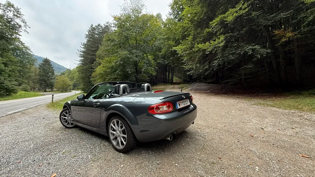 Mazda Mx-5 2013 photo 2