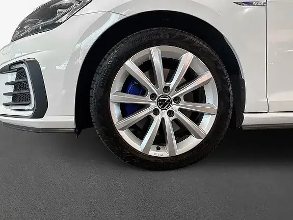 Volkswagen Golf I 2018 photo 5