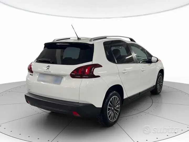 Peugeot 2008 2019 photo 3