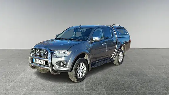 Mitsubishi L200 2015 photo 5