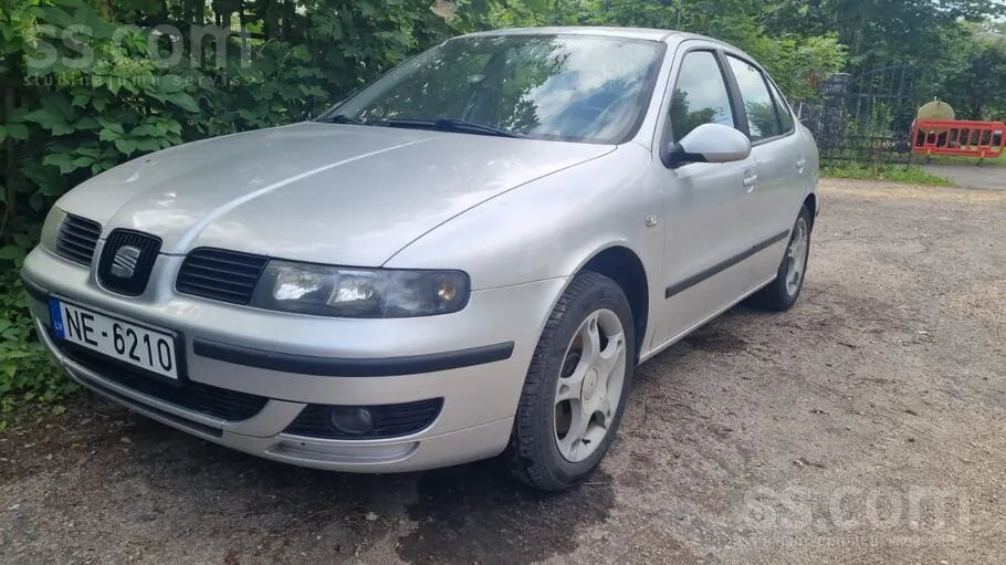 Seat Toledo 2003 photo 2
