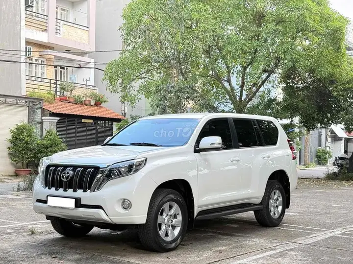 Toyota Land Cruiser Prado 2014 photo 2
