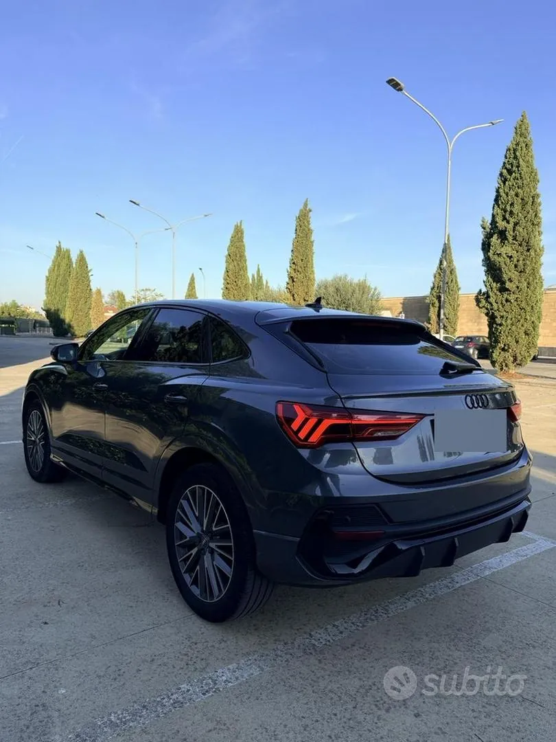 Audi Q3 2019 photo 4