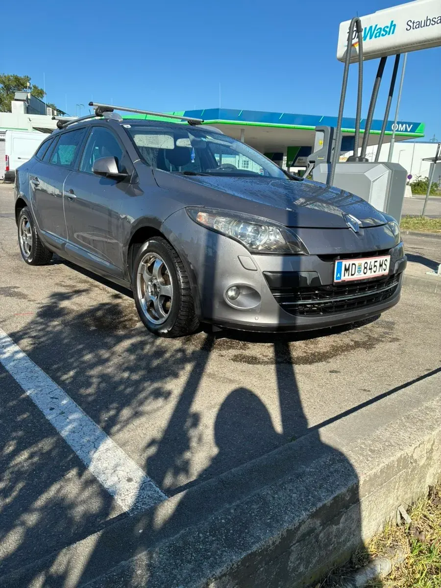 Renault Megane 2009 photo 2